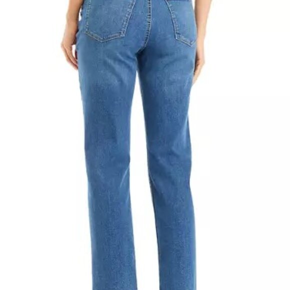 NWT Sz 16 Vintage Straight Leg Jeans - Crown & Ivy - Picture 2 of 14